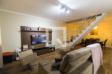 Sala de casa à venda com 3 quartos, 220m² em Água Rasa, São Paulo