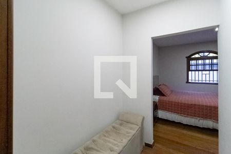 Suíte  de casa à venda com 3 quartos, 184m² em Fernão Dias, Belo Horizonte