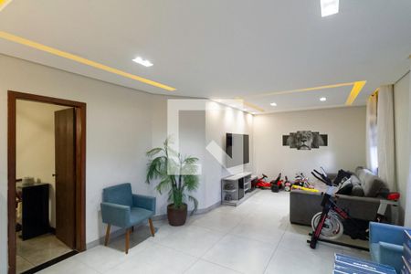 Sala  de casa à venda com 3 quartos, 184m² em Fernão Dias, Belo Horizonte