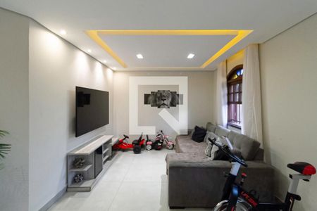 Sala  de casa à venda com 3 quartos, 184m² em Fernão Dias, Belo Horizonte