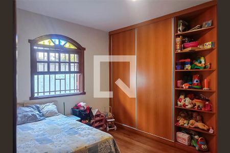 Quarto 2 de casa à venda com 3 quartos, 184m² em Fernão Dias, Belo Horizonte