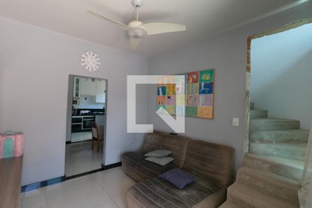 Sala de casa à venda com 3 quartos, 360m² em São Sebastião, Belo Horizonte