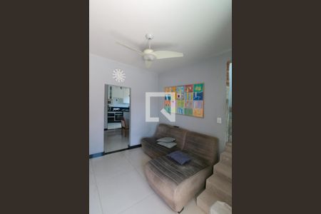 Sala de casa à venda com 3 quartos, 360m² em São Sebastião, Belo Horizonte