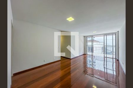 Apartamento para alugar com 3 quartos, 105m² em Laranjeiras, Rio de Janeiro