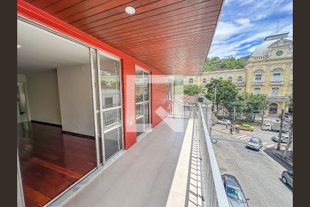 Apartamento para alugar com 3 quartos, 105m² em Laranjeiras, Rio de Janeiro