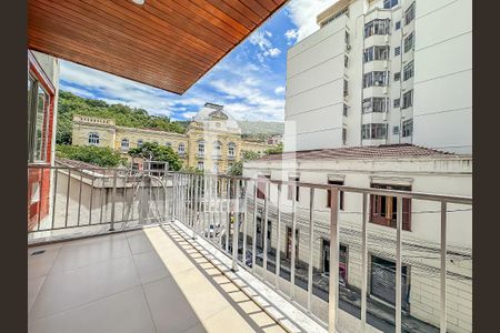 Apartamento para alugar com 3 quartos, 105m² em Laranjeiras, Rio de Janeiro