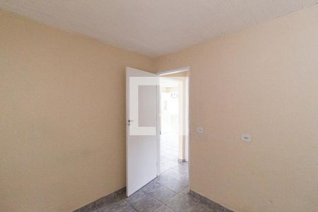 Quarto 2 de casa para alugar com 2 quartos, 60m² em Vila Merces, Carapicuíba