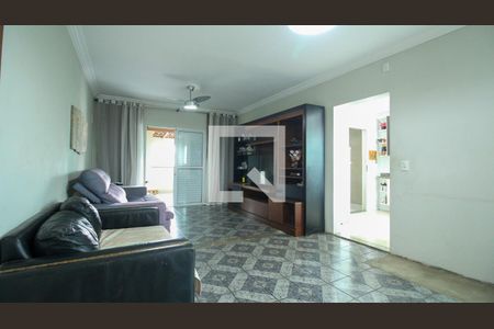 Sala de casa à venda com 3 quartos, 180m² em Vila Antonieta, São Paulo