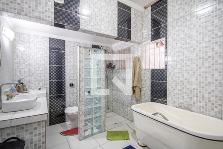 Casa à venda com 238m², 3 quartos e 2 vagas Casa à venda com 238m², 3 quartos e 2 vagasBanheiro da Suíte 1