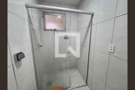 Banheiro de kitnet/studio para alugar com 1 quarto, 36m² em Botafogo, Campinas