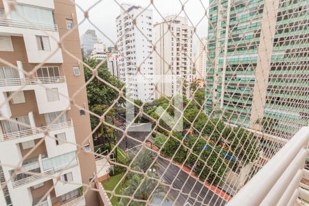 Vista da Rua de apartamento para alugar com 2 quartos, 70m² em Indianópolis, São Paulo