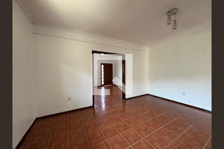 Casa para alugar com 5 quartos, 250m² em Santos Dumont, São Leopoldo