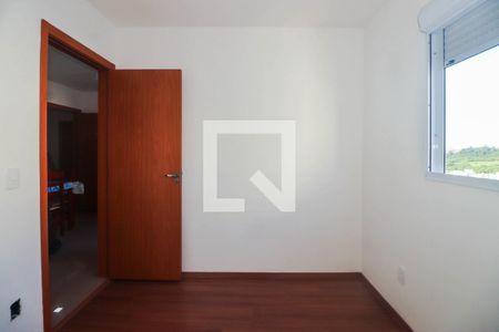 Quarto 1 de apartamento para alugar com 2 quartos, 45m² em Morro Santana, Porto Alegre