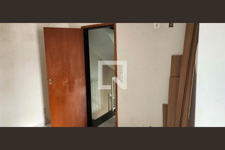 Casa à venda com 3 quartos, 250m² em Vila Camilópolis, Santo André