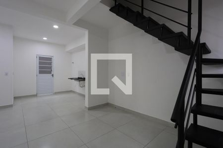 Sala de casa de condomínio para alugar com 2 quartos, 70m² em Casa Verde Alta, São Paulo