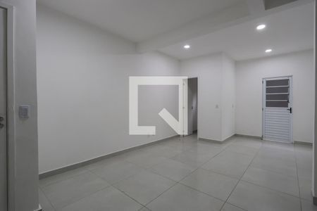 Sala de casa de condomínio para alugar com 2 quartos, 70m² em Casa Verde Alta, São Paulo