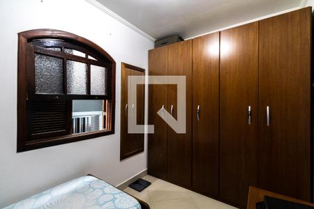 Quarto 2 de casa para alugar com 3 quartos, 220m² em Vila Jacuí, São Paulo