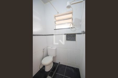 Banheiro de casa para alugar com 1 quarto, 70m² em Ze Garoto, São Gonçalo