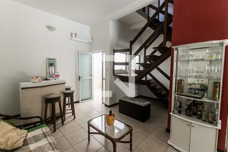 Sala de casa para alugar com 4 quartos, 194m² em Praia do Flamengo, Salvador