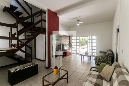 Sala de casa para alugar com 4 quartos, 194m² em Praia do Flamengo, Salvador