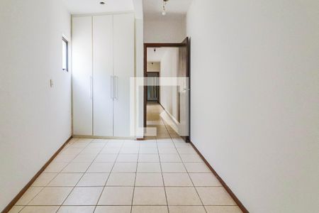 Quarto 1 de casa para alugar com 4 quartos, 185m² em Jardim Peri Peri, São Paulo