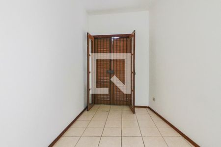 Quarto 1 de casa para alugar com 4 quartos, 185m² em Jardim Peri Peri, São Paulo