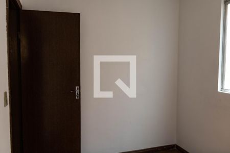 Quarto 2 de apartamento para alugar com 3 quartos, 60m² em Alto Caiçaras, Belo Horizonte