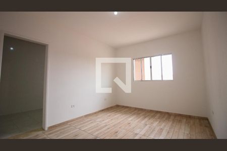 Sala de casa para alugar com 2 quartos, 70m² em Parque Colonial, São Paulo