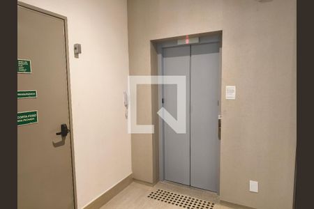 Studio para alugar com 23m², 1 quarto e sem vaga Studio para alugar com 23m², 1 quarto e sem vagaElevadores