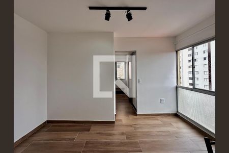 Sala de apartamento para alugar com 1 quarto, 30m² em Santo Amaro, São Paulo