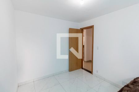 Quarto de apartamento para alugar com 2 quartos, 82m² em Novo Eldorado, Contagem