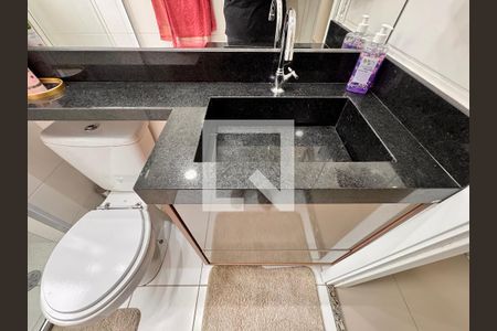 Apartamento à venda com 63m², 2 quartos e 1 vaga Apartamento à venda com 63m², 2 quartos e 1 vagaBanheiro