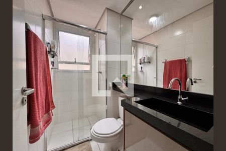 Apartamento à venda com 63m², 2 quartos e 1 vaga Apartamento à venda com 63m², 2 quartos e 1 vagaBanheiro