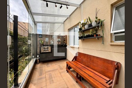 Apartamento à venda com 63m², 2 quartos e 1 vaga Apartamento à venda com 63m², 2 quartos e 1 vagaVaranda gourmet