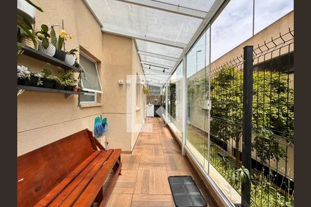 Apartamento à venda com 63m², 2 quartos e 1 vaga Apartamento à venda com 63m², 2 quartos e 1 vagaVaranda gourmet