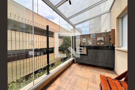 Apartamento à venda com 63m², 2 quartos e 1 vaga Apartamento à venda com 63m², 2 quartos e 1 vagaVaranda gourmet