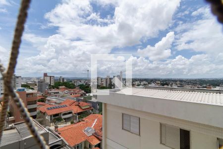 Vista da sala de apartamento à venda com 3 quartos, 90m² em Ouro Preto, Belo Horizonte