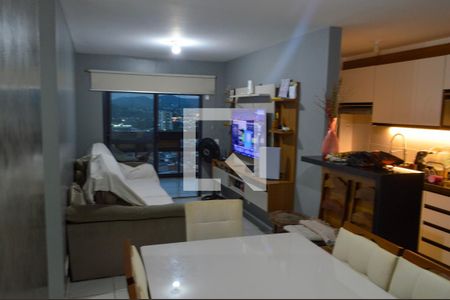 Sala de apartamento para alugar com 3 quartos, 86m² em Jacarepaguá, Rio de Janeiro