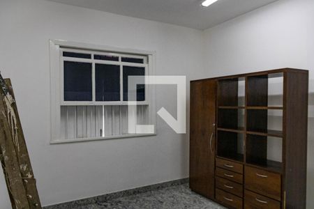 Casa para alugar com 233m², 4 quartos e 3 vagas Casa para alugar com 233m², 4 quartos e 3 vagasQuarto 2