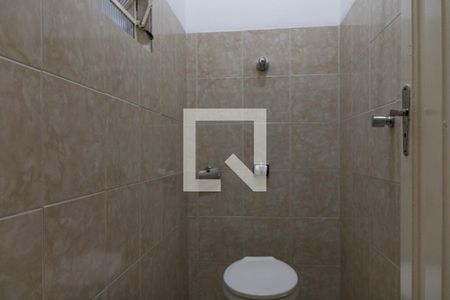 Casa para alugar com 233m², 4 quartos e 3 vagas Casa para alugar com 233m², 4 quartos e 3 vagasBanheiro