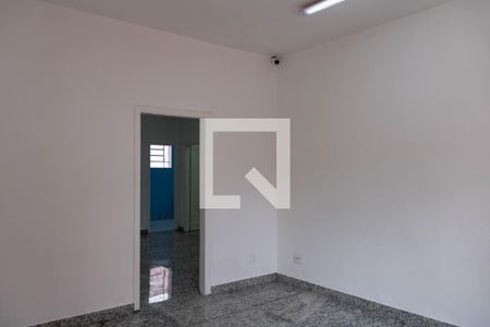 Casa para alugar com 4 quartos, 233m² em Grajaú, Belo Horizonte