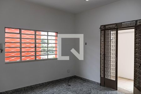 Casa para alugar com 4 quartos, 233m² em Grajaú, Belo Horizonte