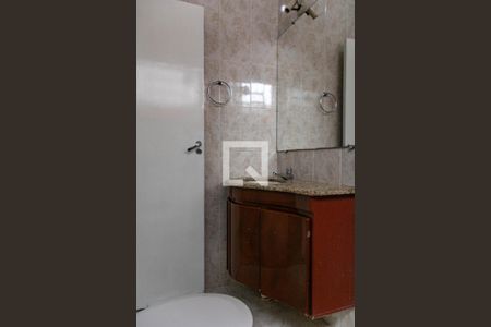 Casa para alugar com 233m², 4 quartos e 3 vagas Casa para alugar com 233m², 4 quartos e 3 vagasBanheiro da Suíte