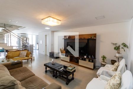 Sala de casa à venda com 3 quartos, 211m² em Jardim Isabel, Porto Alegre