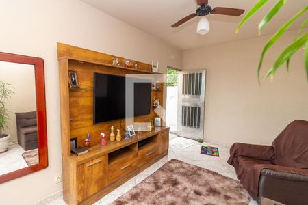 Sala de apartamento para alugar com 2 quartos, 80m² em Bento Ribeiro, Rio de Janeiro