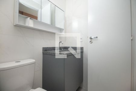 Banheiro de apartamento para alugar com 1 quarto, 23m² em Santo Amaro, São Paulo