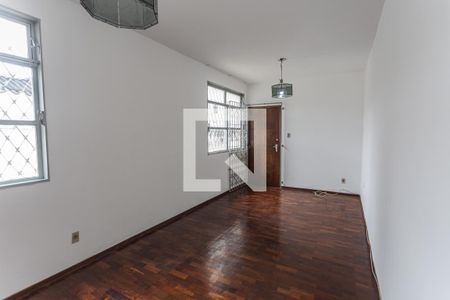 Sala de apartamento para alugar com 3 quartos, 100m² em Floresta, Belo Horizonte