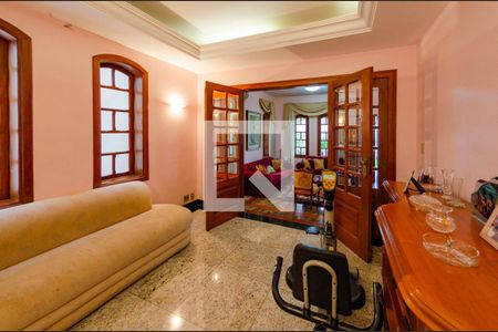 Sala de casa à venda com 6 quartos, 549m² em Gameleira, Belo Horizonte