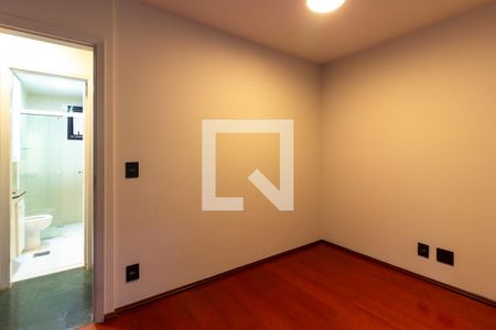 Quarto 1 de apartamento para alugar com 2 quartos, 50m² em Sumaré, São Paulo