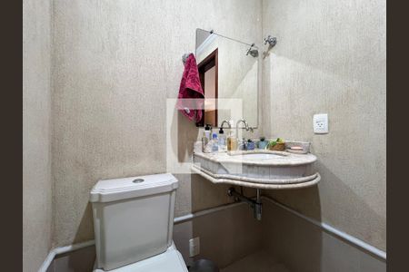 Lavabo de casa de condomínio para alugar com 3 quartos, 297m² em Jardim Nova Suica, Valinhos